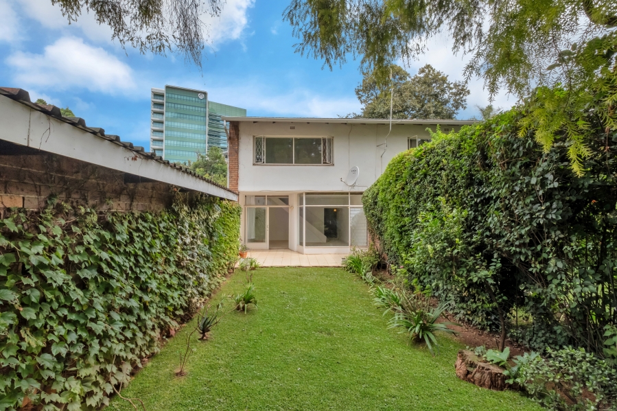 To Let 1 Bedroom Property for Rent in Sandown Gauteng