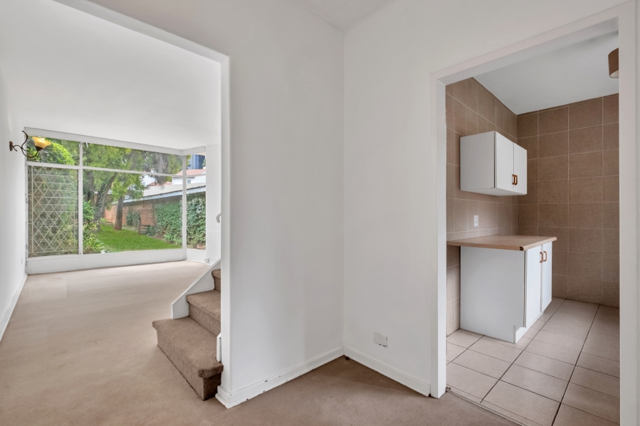 To Let 1 Bedroom Property for Rent in Sandown Gauteng
