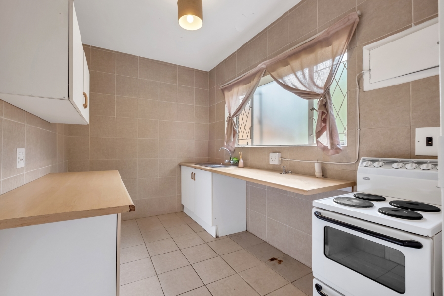 To Let 1 Bedroom Property for Rent in Sandown Gauteng