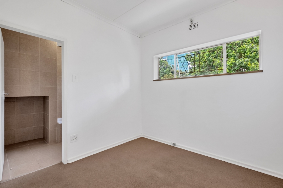 To Let 1 Bedroom Property for Rent in Sandown Gauteng