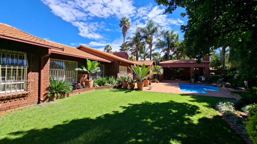 3 Bedroom Property for Sale in Sunward Park Gauteng
