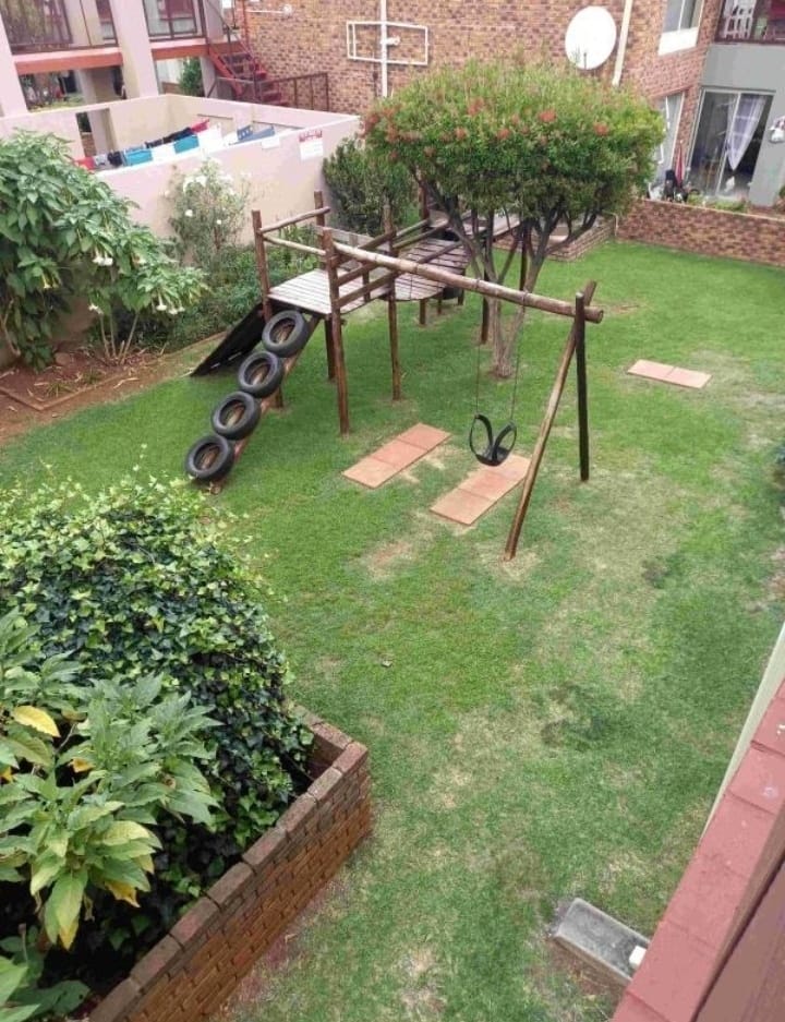 2 Bedroom Property for Sale in Ravenswood Gauteng
