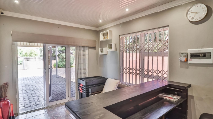 3 Bedroom Property for Sale in Brackenhurst Gauteng