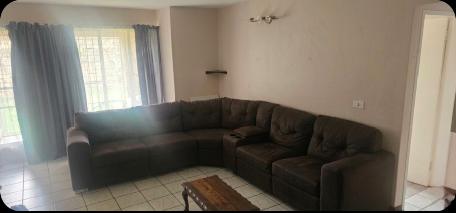2 Bedroom Property for Sale in Beyers Park Gauteng