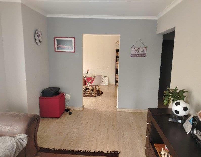 4 Bedroom Property for Sale in The Orchards Gauteng