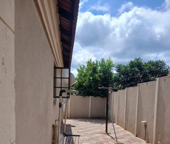 3 Bedroom Property for Sale in Heatherview Gauteng