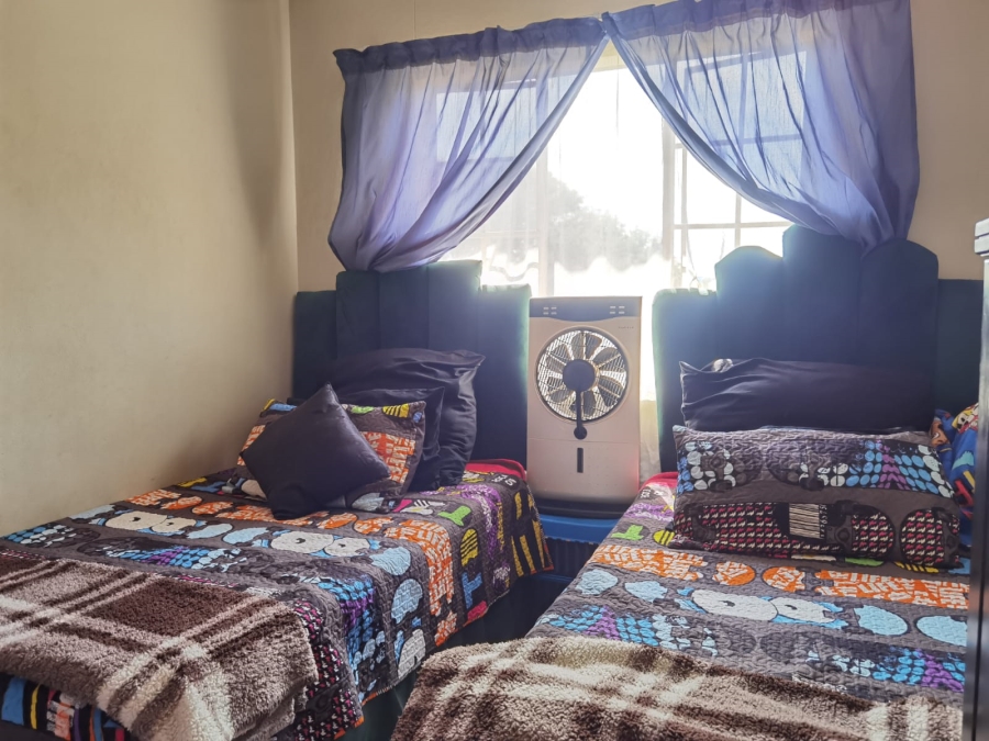 3 Bedroom Property for Sale in Annlin Gauteng