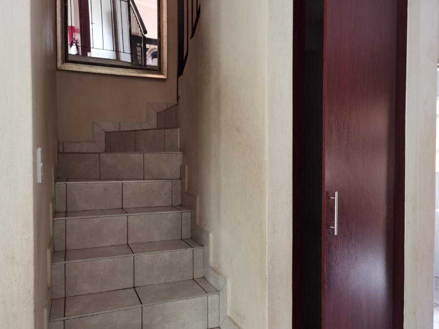 3 Bedroom Property for Sale in Annlin Gauteng