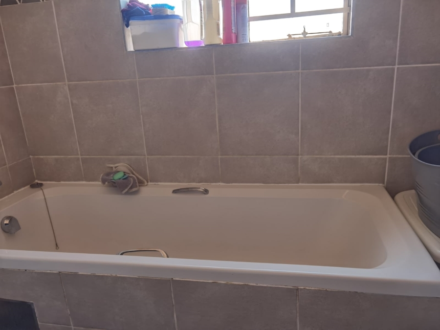 3 Bedroom Property for Sale in Annlin Gauteng