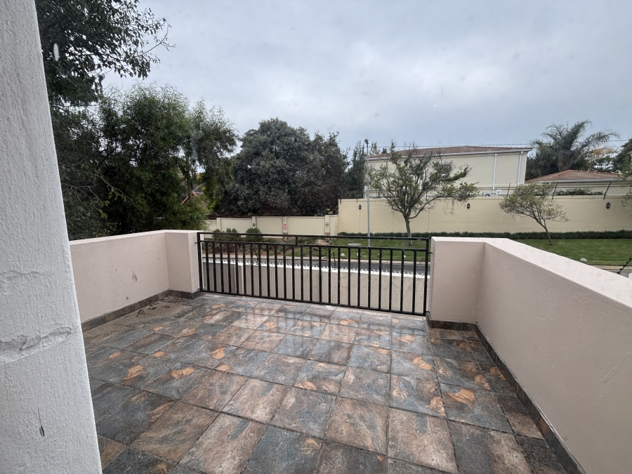To Let 3 Bedroom Property for Rent in Douglasdale Gauteng