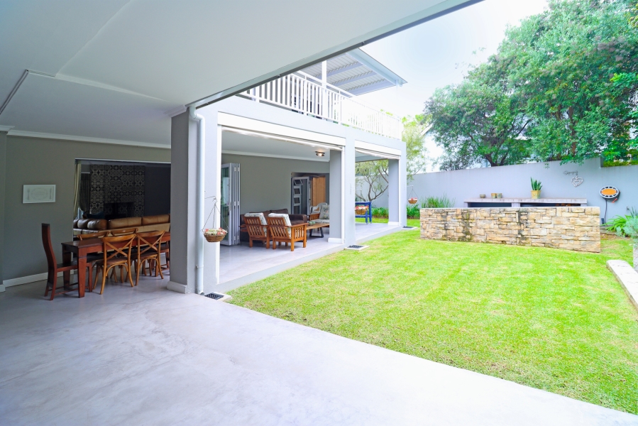 4 Bedroom Property for Sale in Waterfall Country Estate Gauteng
