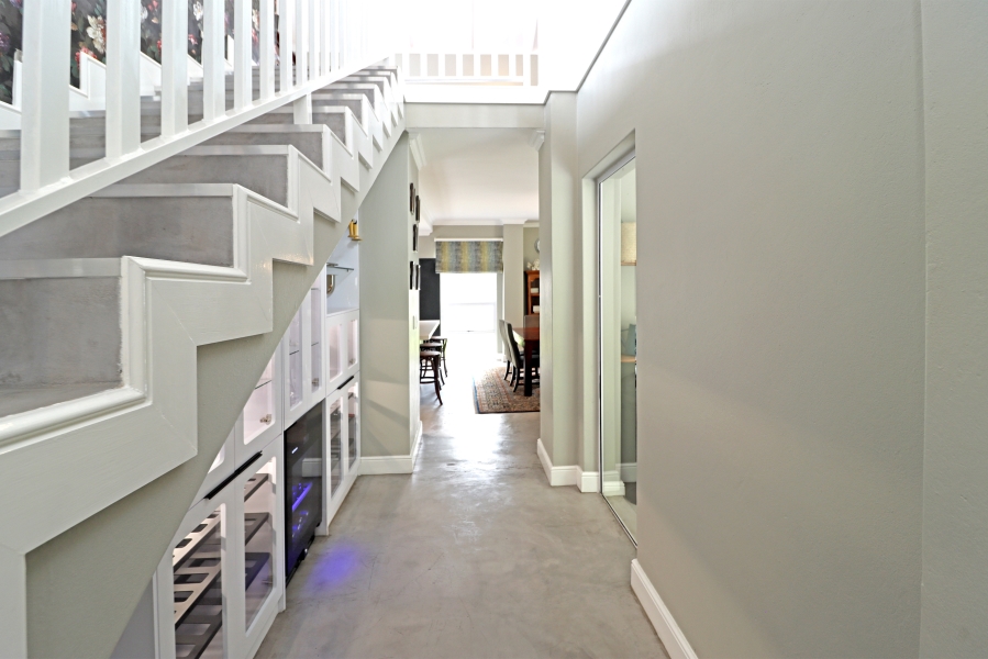 4 Bedroom Property for Sale in Waterfall Country Estate Gauteng