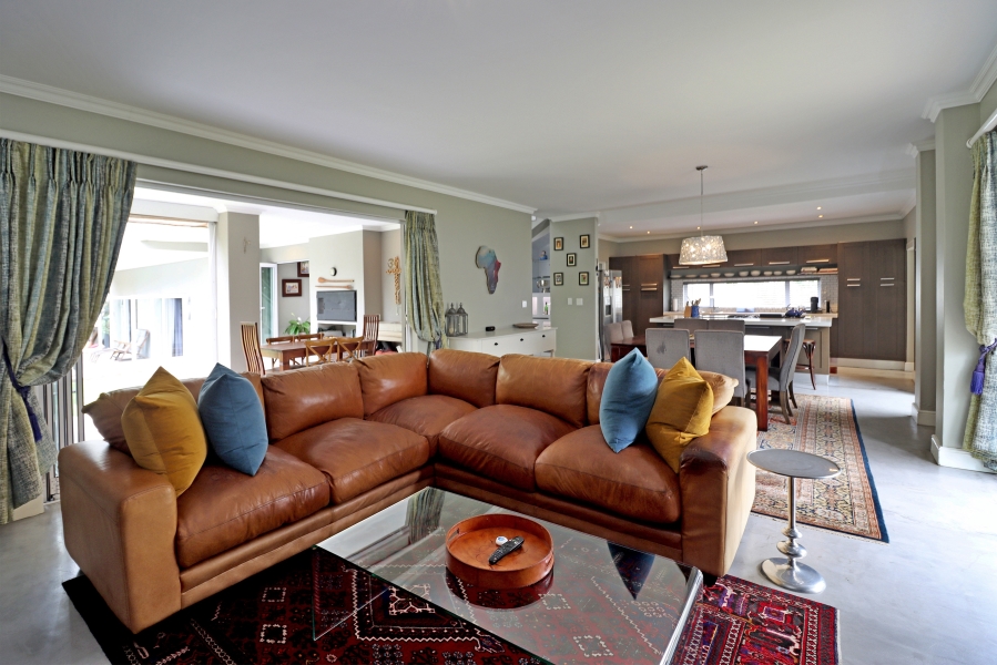 4 Bedroom Property for Sale in Waterfall Country Estate Gauteng