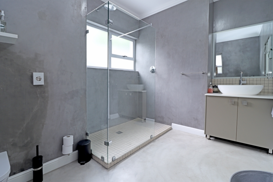 4 Bedroom Property for Sale in Waterfall Country Estate Gauteng