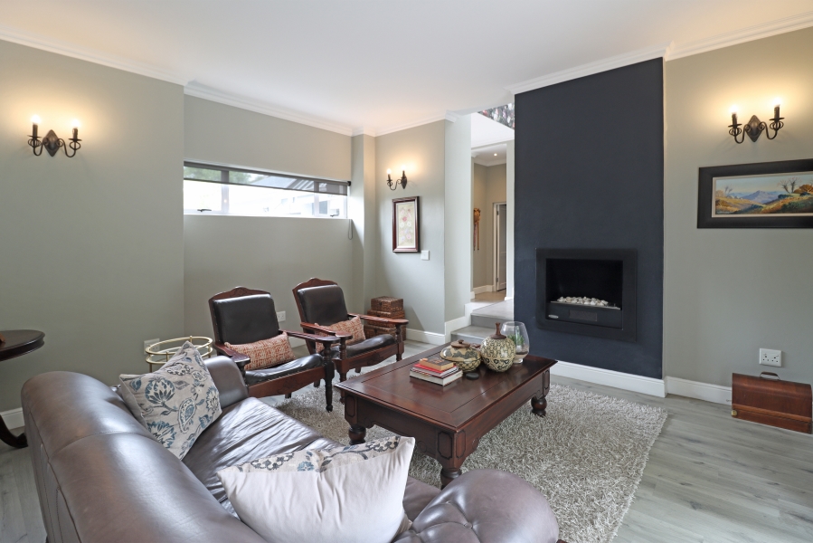 4 Bedroom Property for Sale in Waterfall Country Estate Gauteng