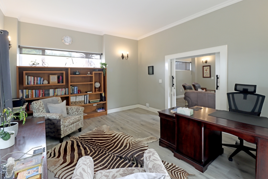 4 Bedroom Property for Sale in Waterfall Country Estate Gauteng