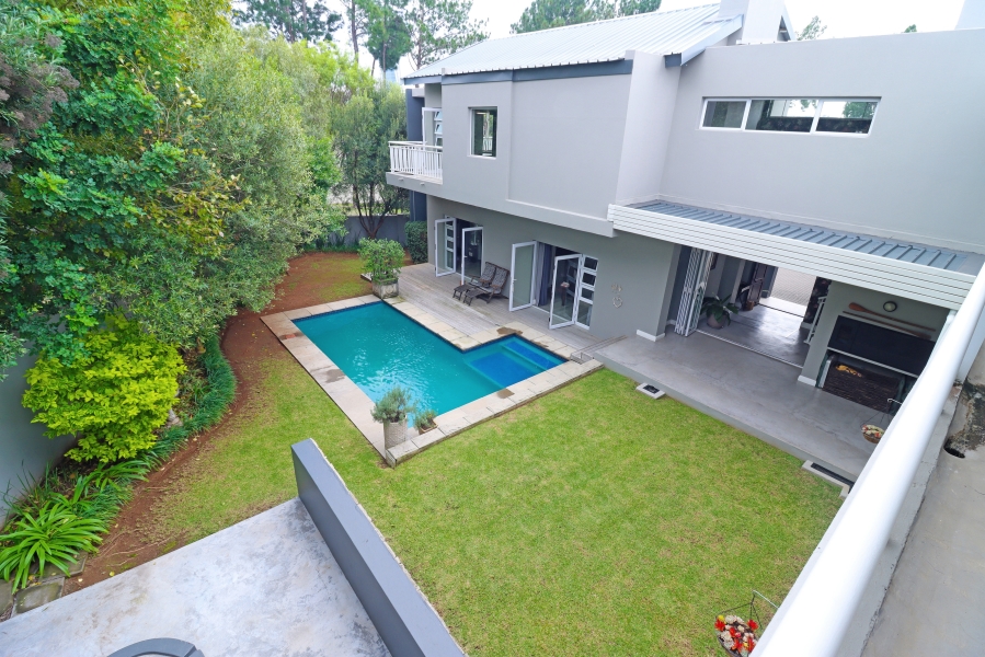 4 Bedroom Property for Sale in Waterfall Country Estate Gauteng