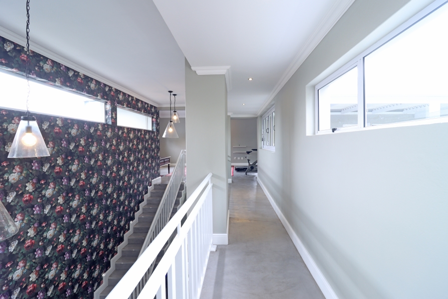 4 Bedroom Property for Sale in Waterfall Country Estate Gauteng