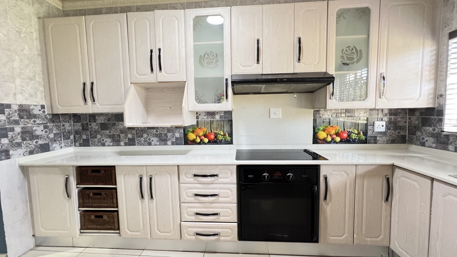 4 Bedroom Property for Sale in Lewisham Gauteng