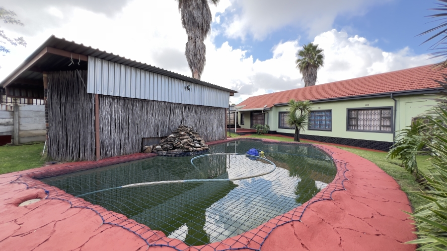 4 Bedroom Property for Sale in Lewisham Gauteng