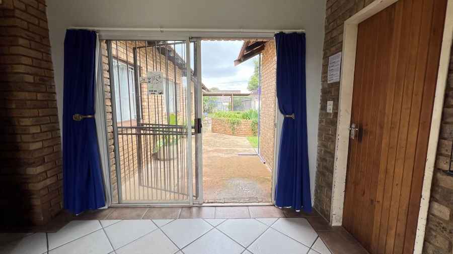 4 Bedroom Property for Sale in Greenhills Gauteng
