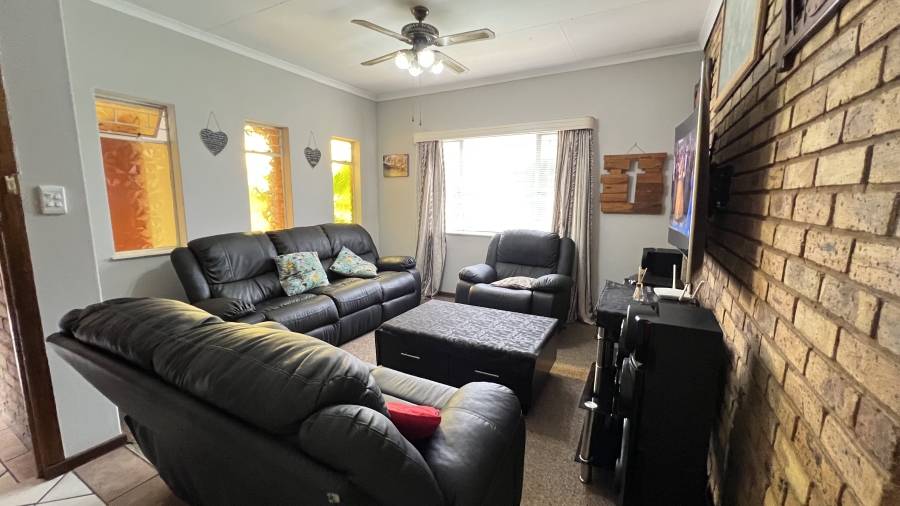 4 Bedroom Property for Sale in Greenhills Gauteng