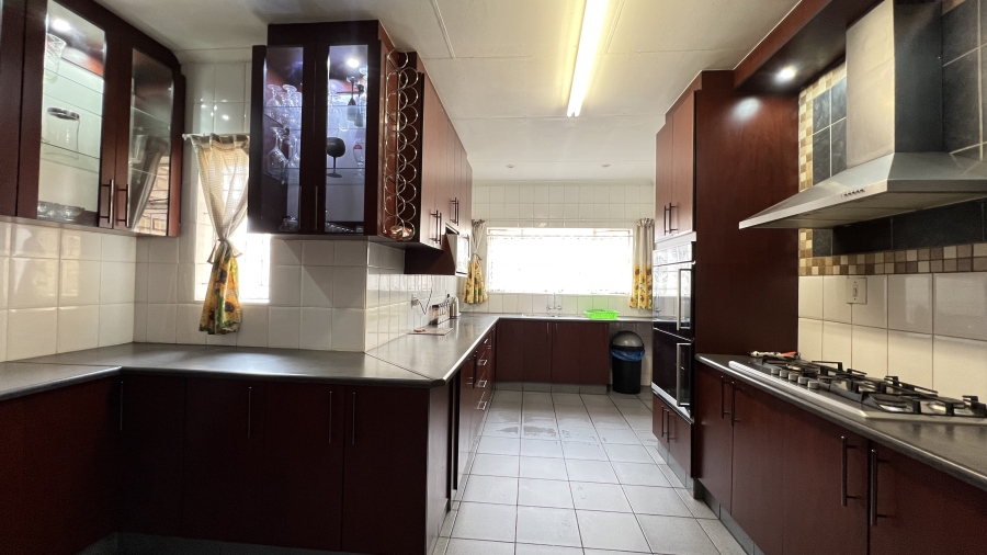 4 Bedroom Property for Sale in Greenhills Gauteng