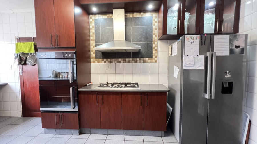 4 Bedroom Property for Sale in Greenhills Gauteng
