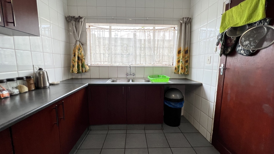 4 Bedroom Property for Sale in Greenhills Gauteng