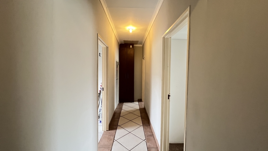 4 Bedroom Property for Sale in Greenhills Gauteng