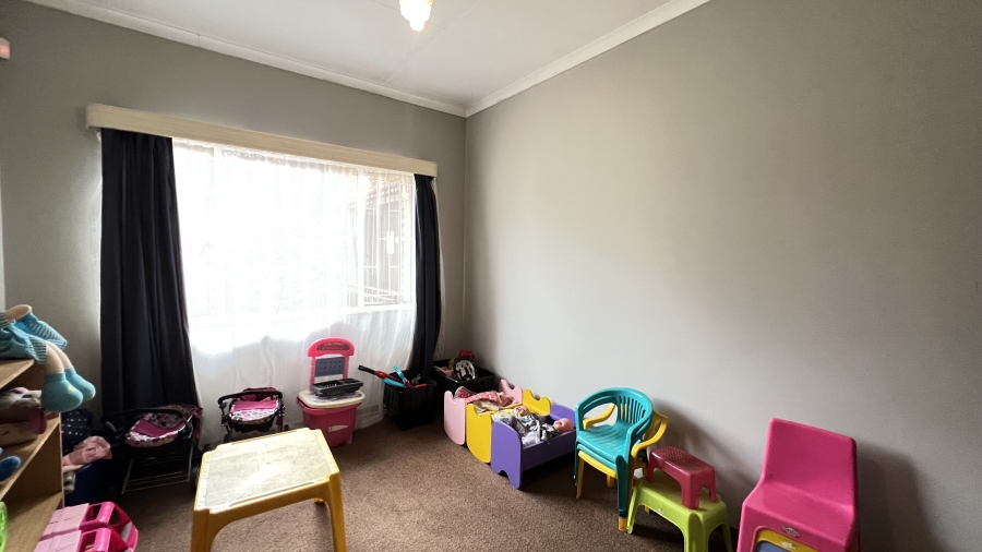 4 Bedroom Property for Sale in Greenhills Gauteng