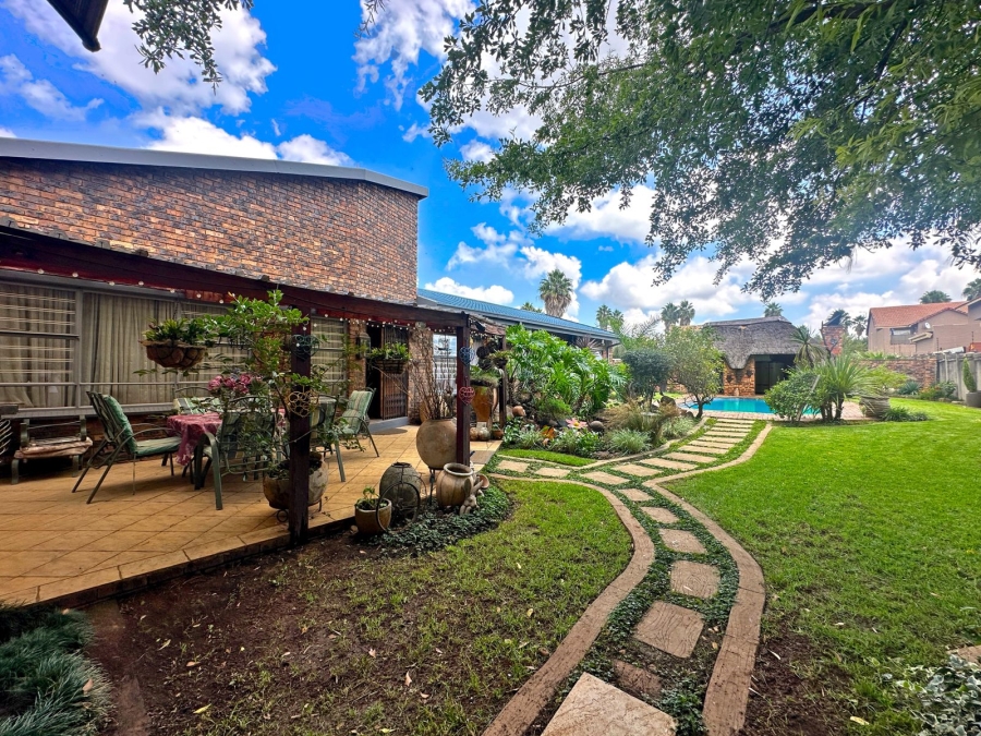 4 Bedroom Property for Sale in Vanderbijlpark SE 4 Gauteng