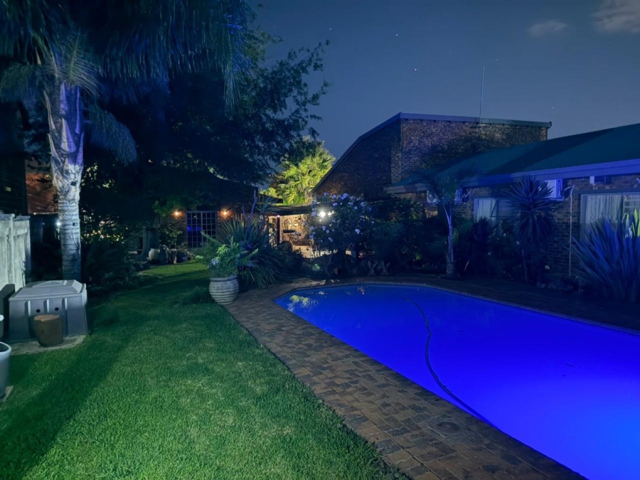 4 Bedroom Property for Sale in Vanderbijlpark SE 4 Gauteng