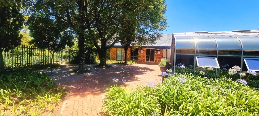 To Let Commercial Property for Rent in Woodmead Gauteng