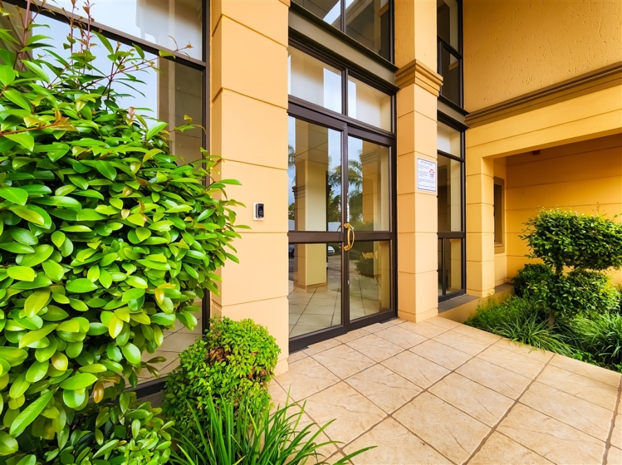 To Let Commercial Property for Rent in Allens Nek Gauteng
