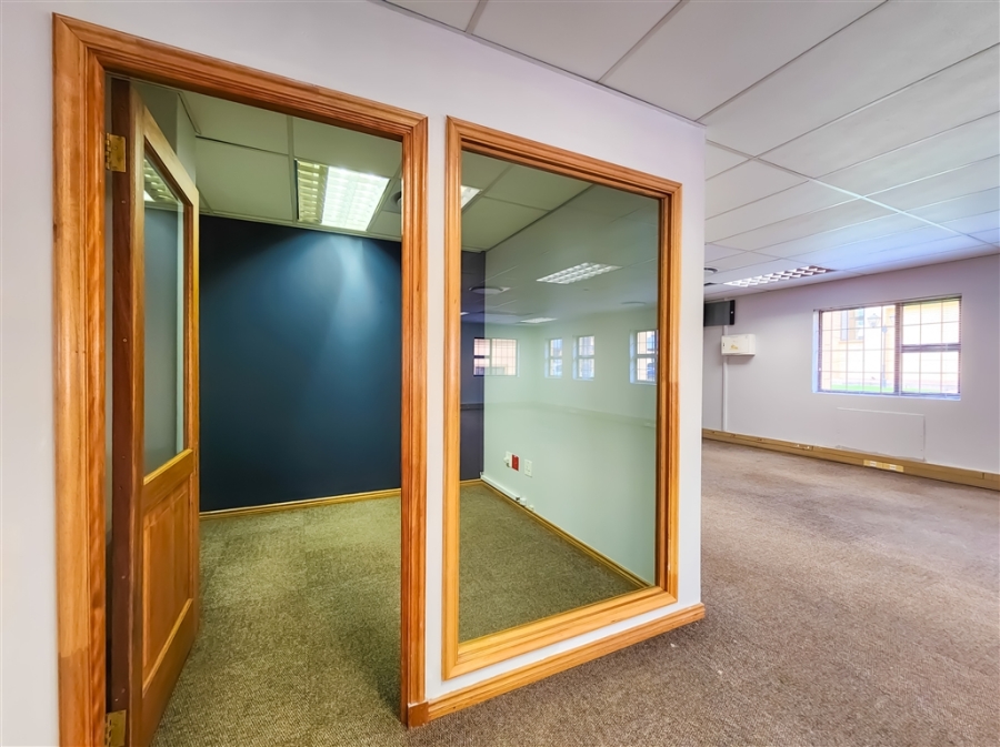 To Let Commercial Property for Rent in Allens Nek Gauteng