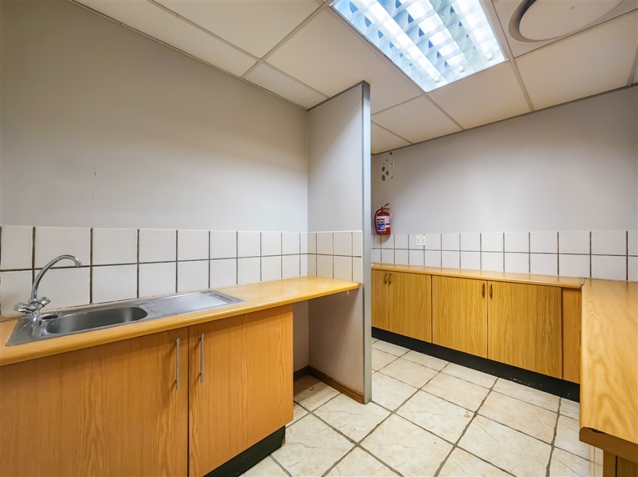 To Let Commercial Property for Rent in Allens Nek Gauteng