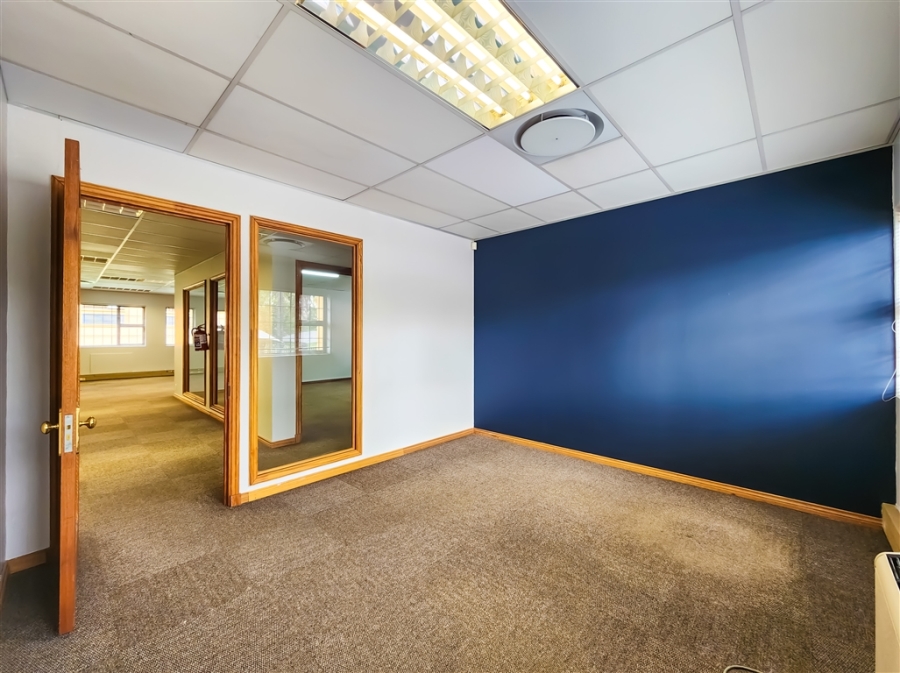 To Let Commercial Property for Rent in Allens Nek Gauteng