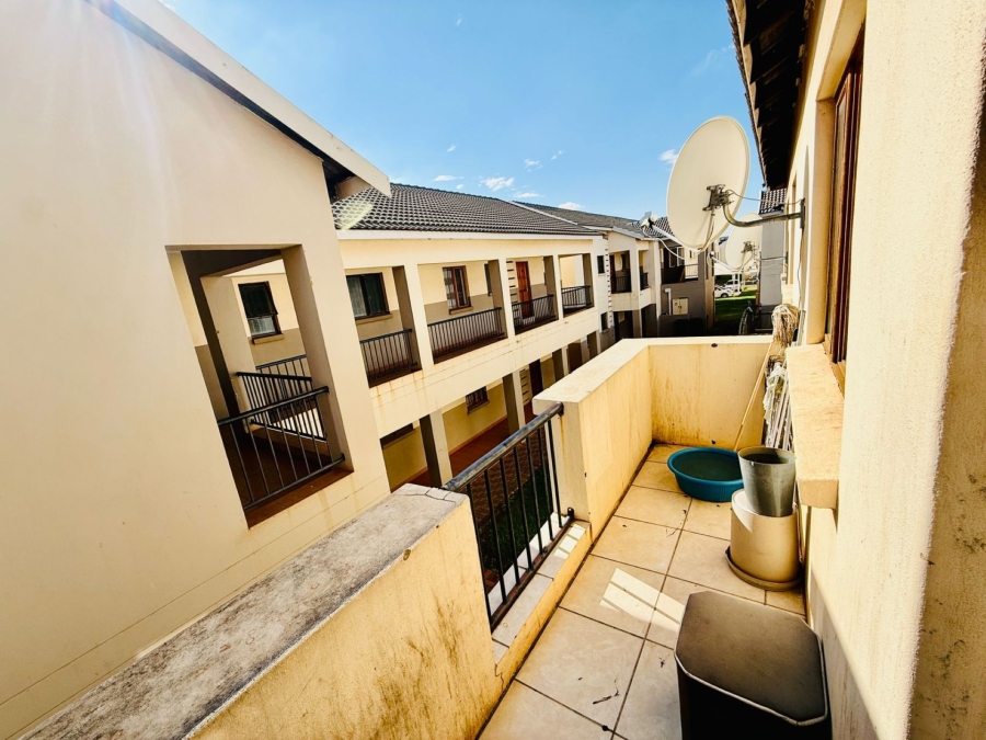2 Bedroom Property for Sale in Hesteapark Gauteng