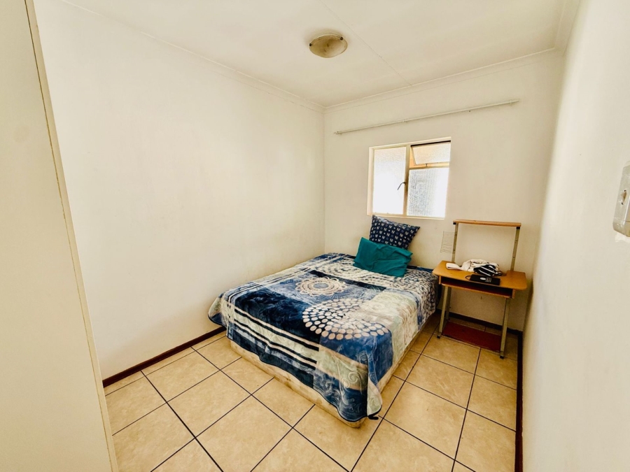 2 Bedroom Property for Sale in Hesteapark Gauteng