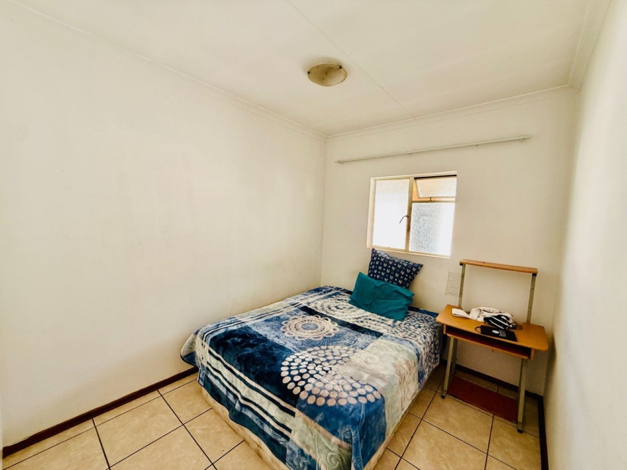 2 Bedroom Property for Sale in Hesteapark Gauteng