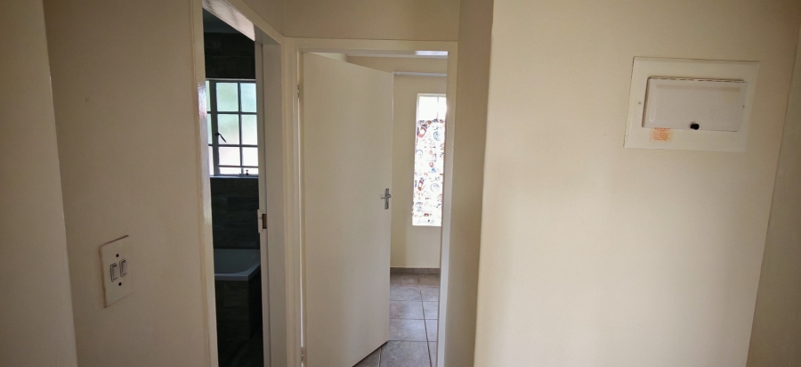 3 Bedroom Property for Sale in Albertsdal Gauteng