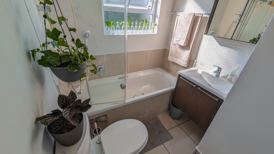 2 Bedroom Property for Sale in Bryanston Gauteng