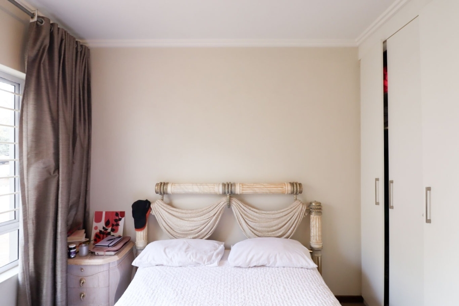2 Bedroom Property for Sale in Bryanston Gauteng