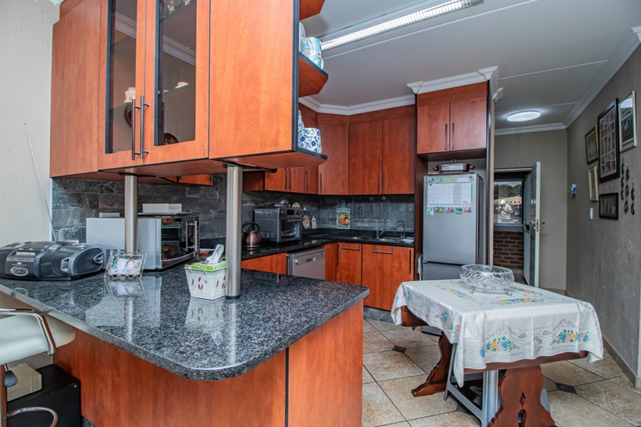 2 Bedroom Property for Sale in Rynfield Gauteng
