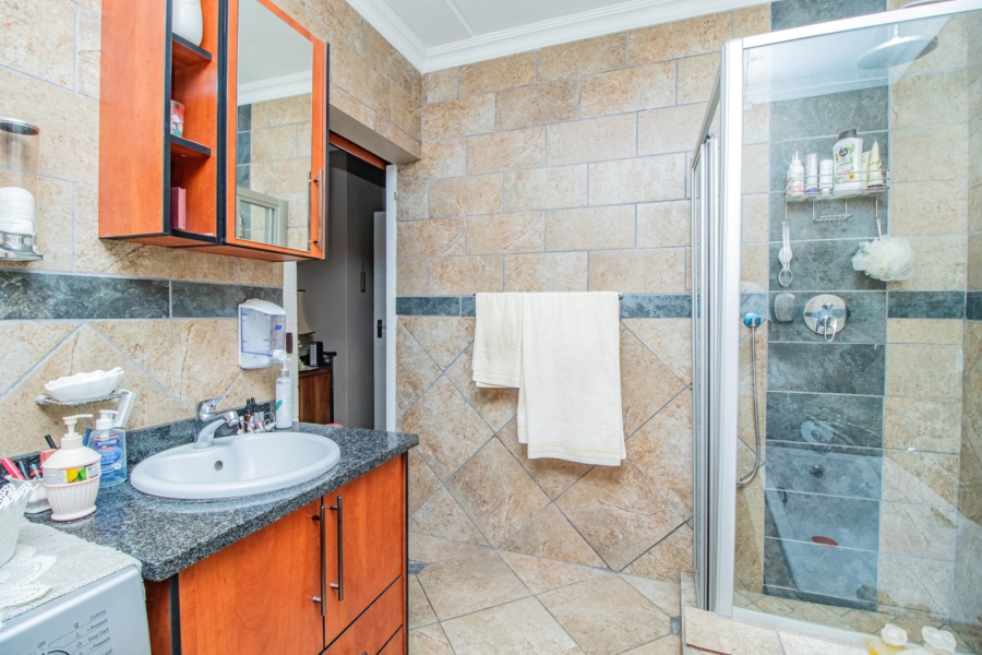 2 Bedroom Property for Sale in Rynfield Gauteng