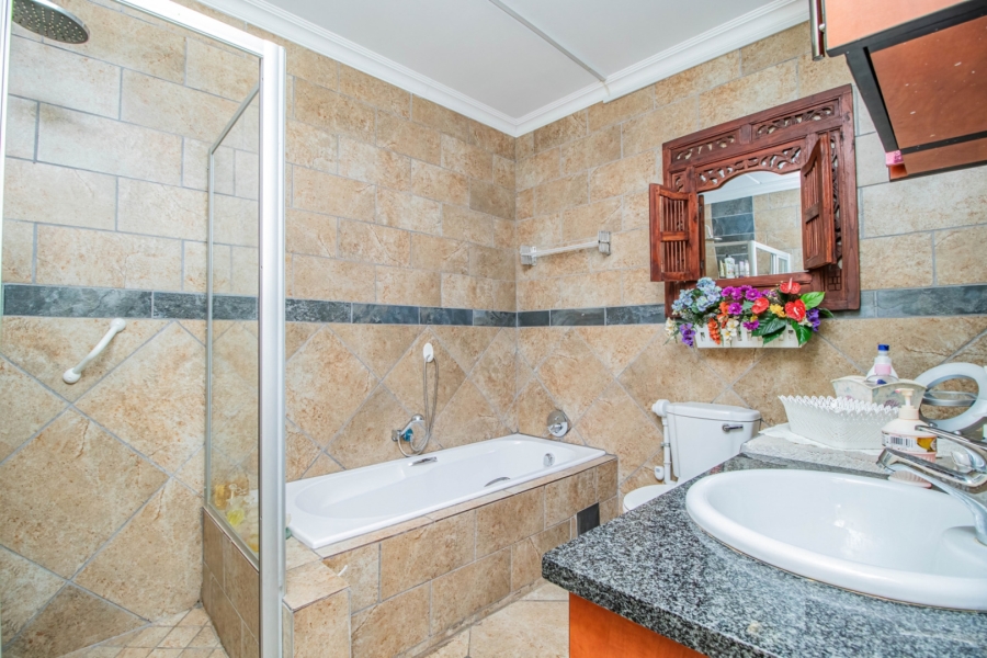2 Bedroom Property for Sale in Rynfield Gauteng