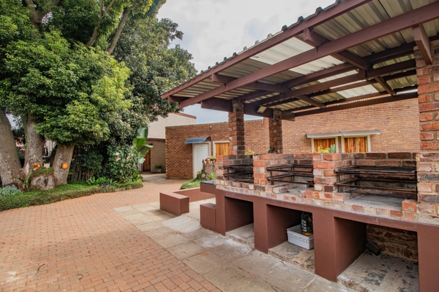 2 Bedroom Property for Sale in Rynfield Gauteng