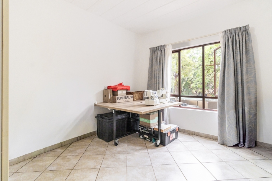 2 Bedroom Property for Sale in Lonehill Gauteng