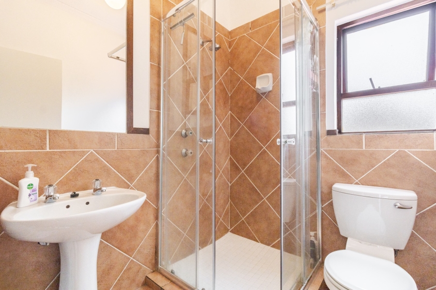 2 Bedroom Property for Sale in Lonehill Gauteng